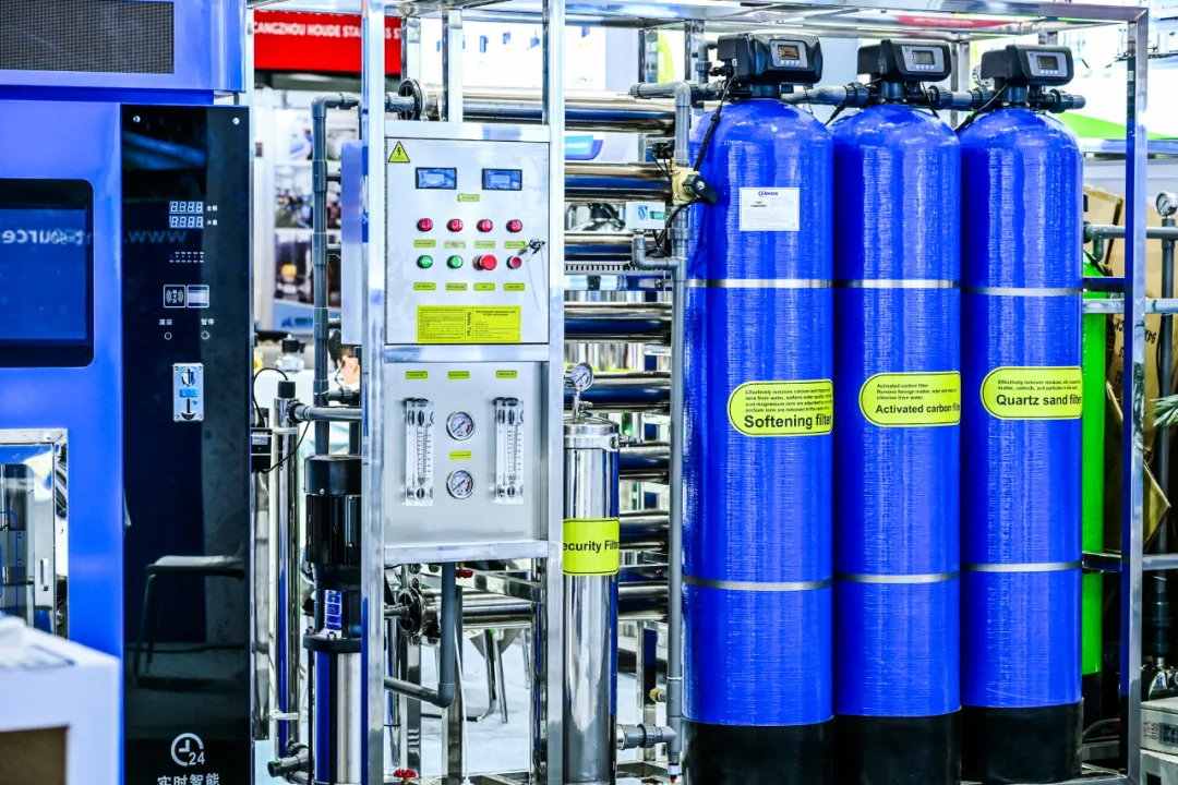 ia_1300000003.jpg ia_1300000003.jpg