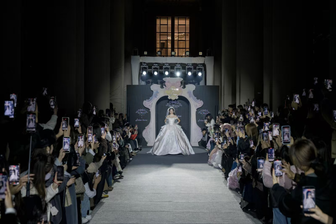 ia_100001484.jpg ia_100001484.jpg