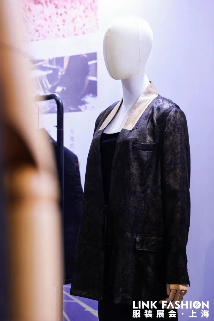 ia_900002278.jpg