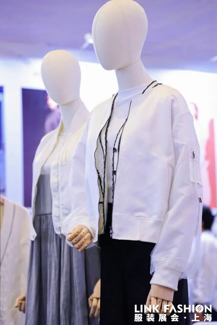 ia_900002277.jpg