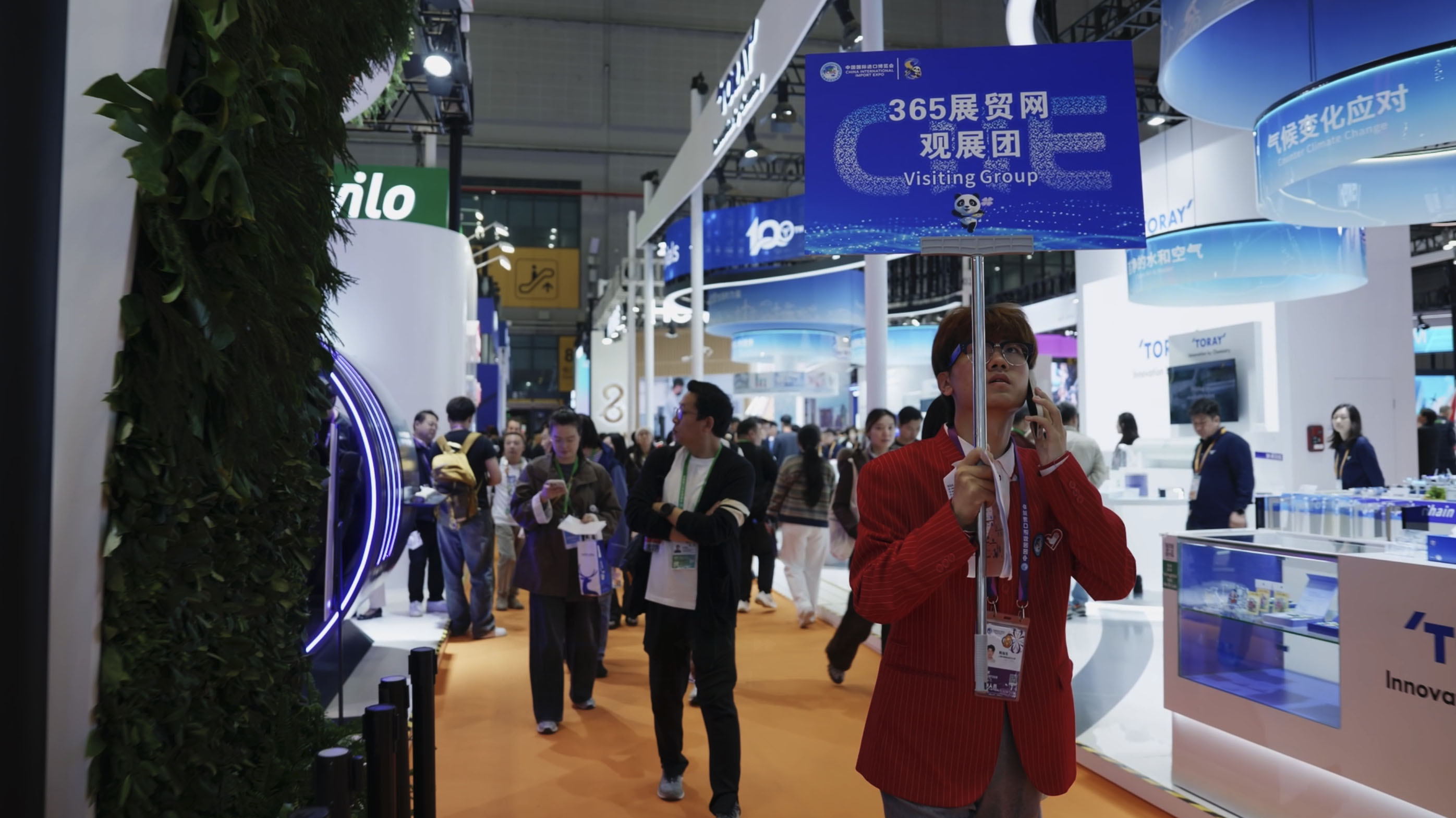 2025高光回顾：365展贸网，如何将进博“流量”变为贸易“留量”？