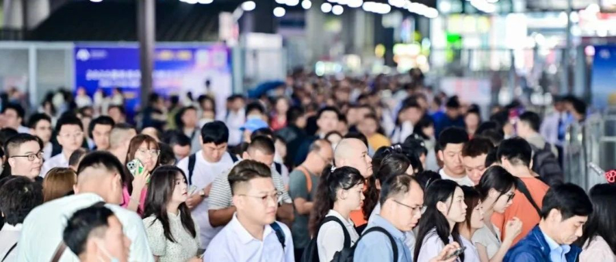 展会资讯 | 光储融合，技术破局！海内外观众三天挤爆现场… SNEC 2025 PV&ES 国际光伏&储能展览会圆满落幕
